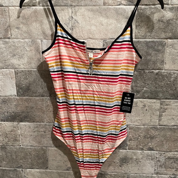❤️ EXPRESS MULTO STRIPED TANK TOP BODYSUIT SIZE SMALL NEW - Picture 3 of 7